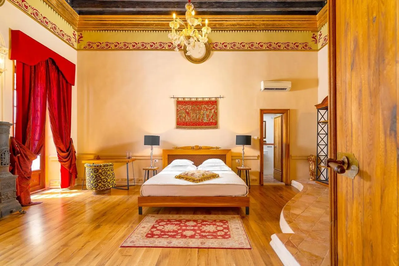 Piano Nobile Dei Palazzo Cindri @ Split Centre Apartment Croatia