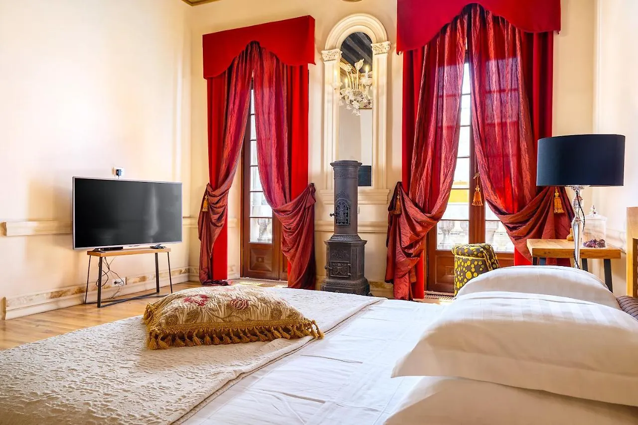 Piano Nobile Dei Palazzo Cindri @ Split Centre Apartment Croatia